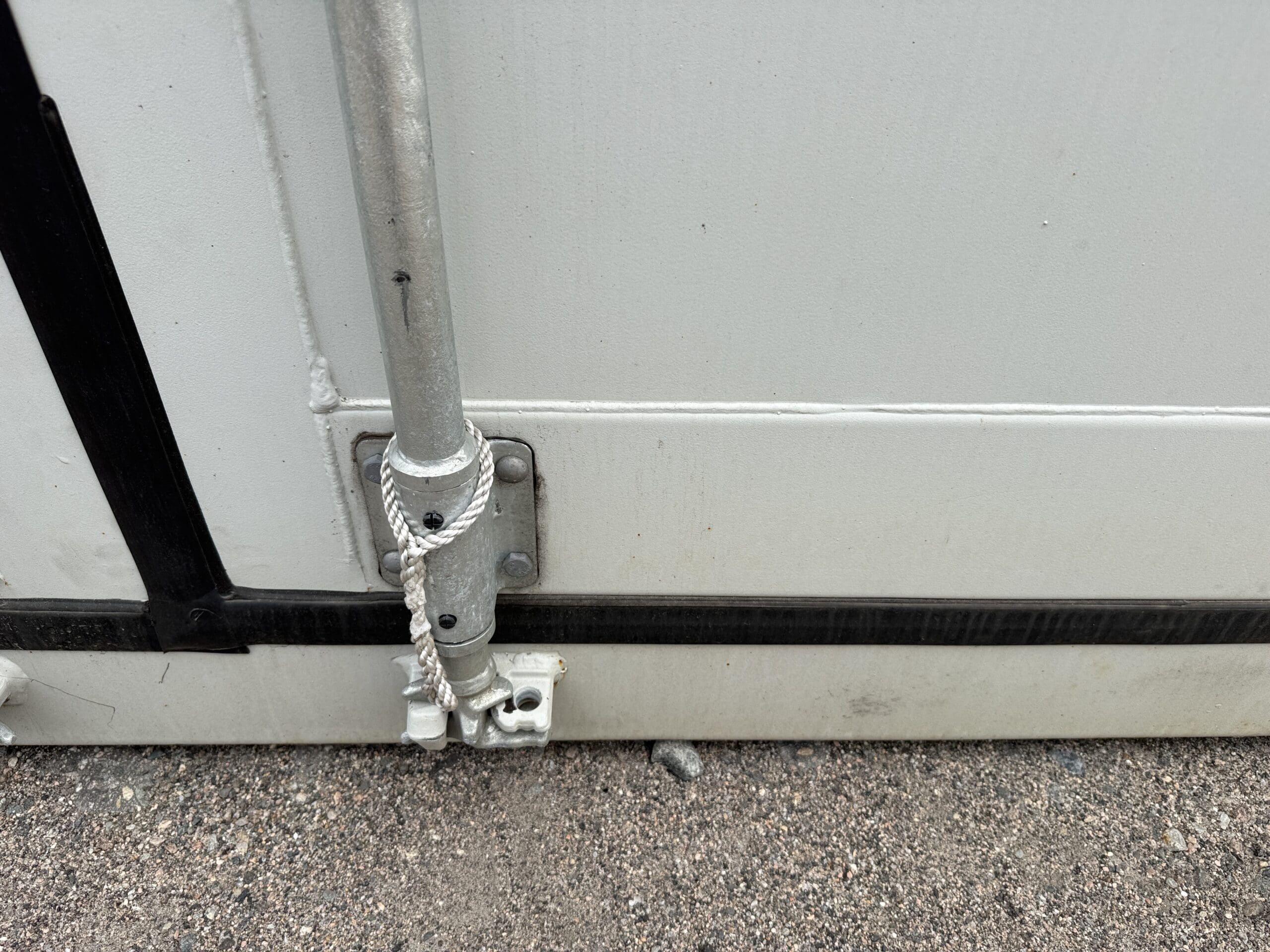 20ft New Shipping Container – Wind & Watertight – Gray — 20ft — new (image 7 of 12)