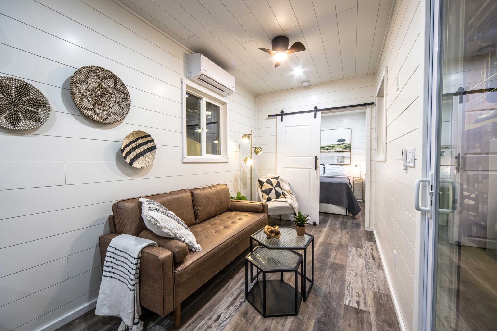 40ft Kennedy Luxury Container Home | 1 Bed 1 Bath Prefab Shipping Container House — 40ft — new (image 11 of 27)