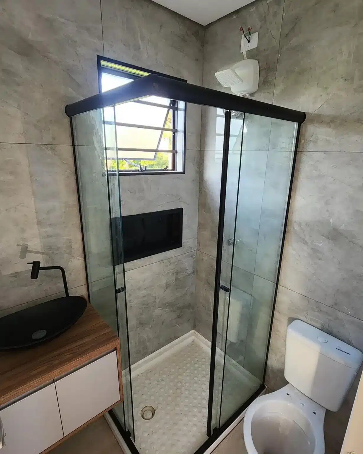 Custom 20ft Shipping Container Home With Water Tank — 20ft — new (image 5 of 5)