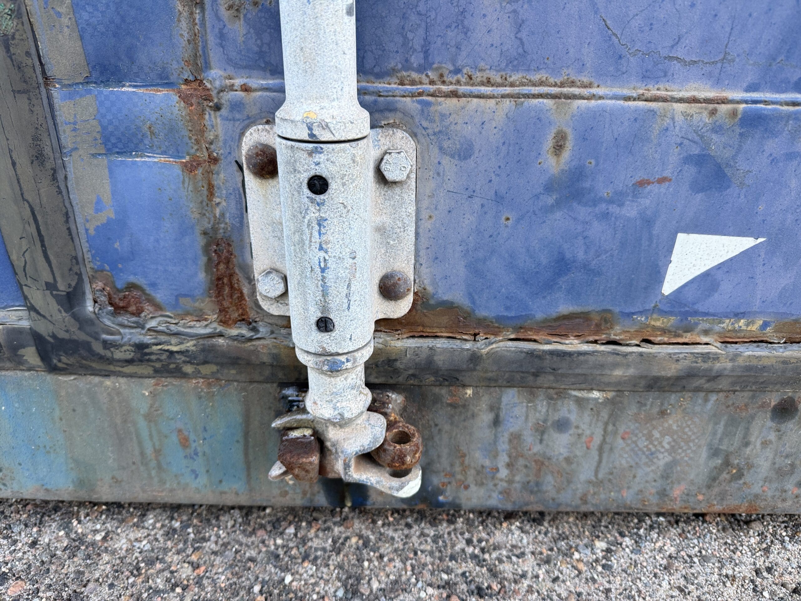20ft Used Shipping Container – Wind & Watertight – Blue — 20ft — used (image 6 of 12)