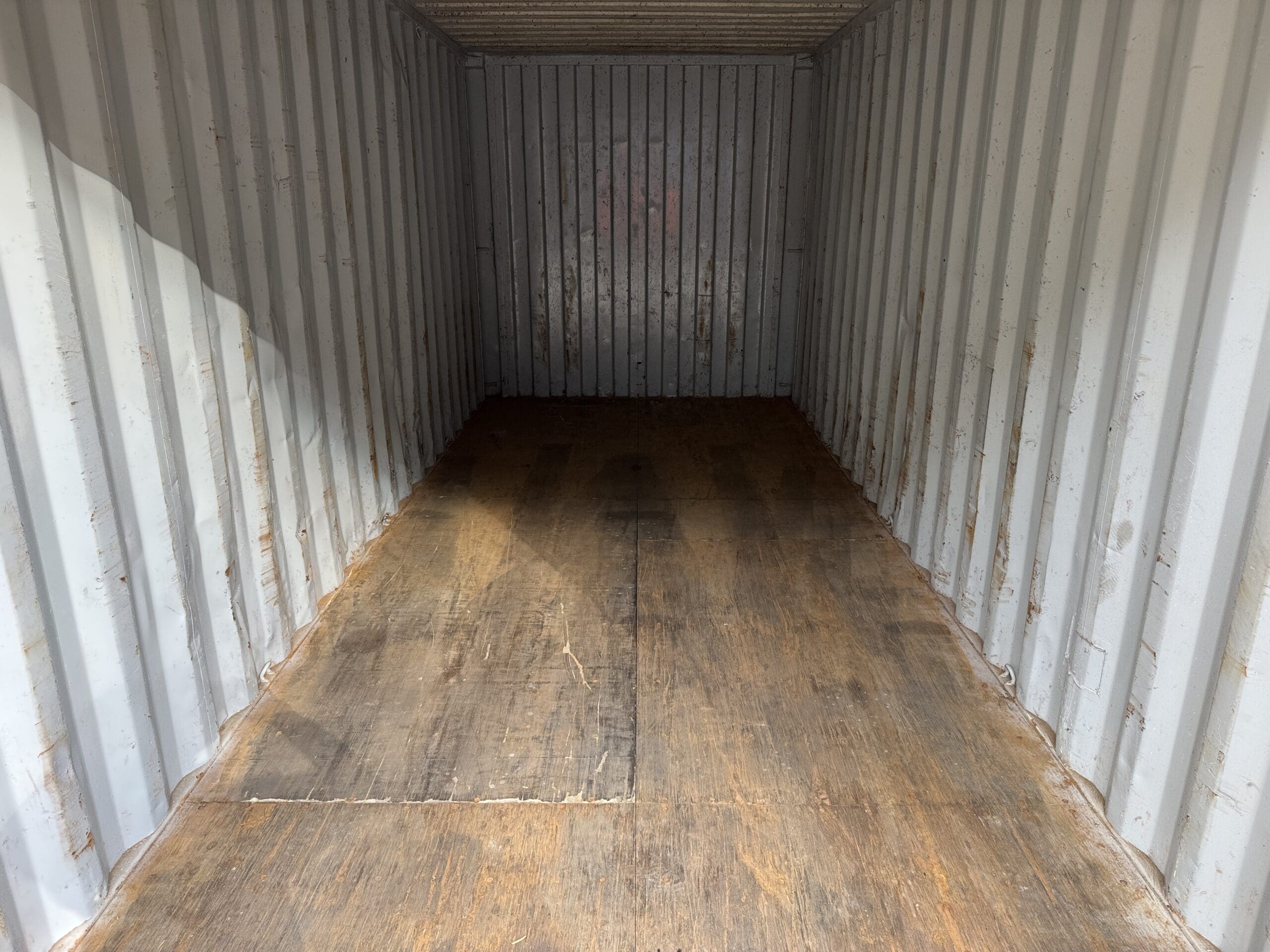 20ft Used Shipping Container – Wind & Watertight – Red — 20ft — used (image 10 of 12)