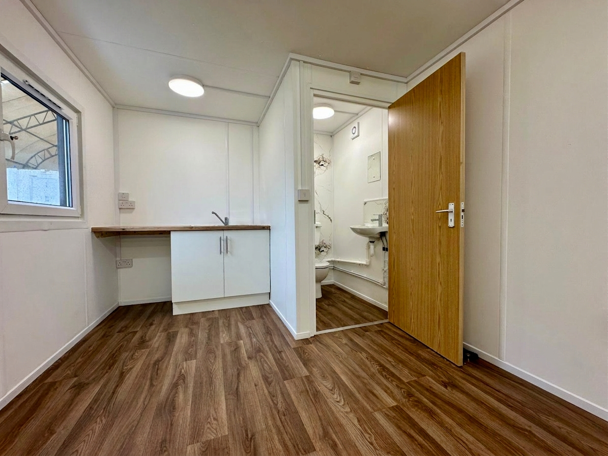 32x10ft — Custom Cabin — image 1 of 15