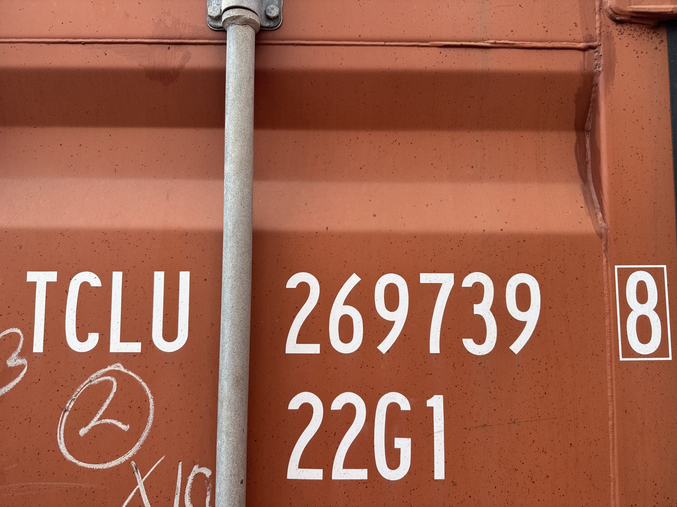 20ft Used Shipping Container – Wind & Watertight – Red — 20ft — used (image 12 of 12)