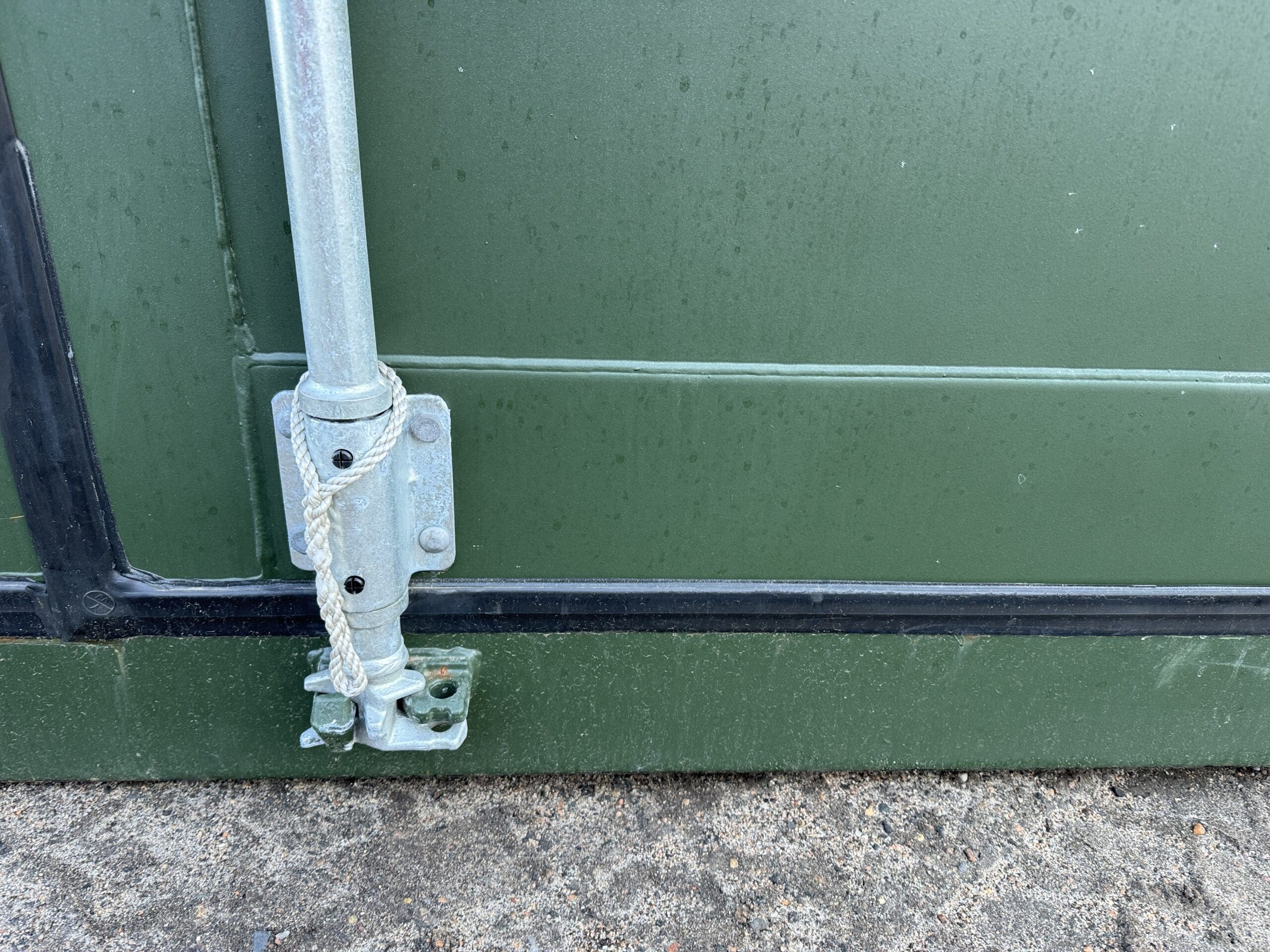 40ft New High Cube Shipping Container – Wind & Watertight – Green — 40ft — new (image 7 of 12)