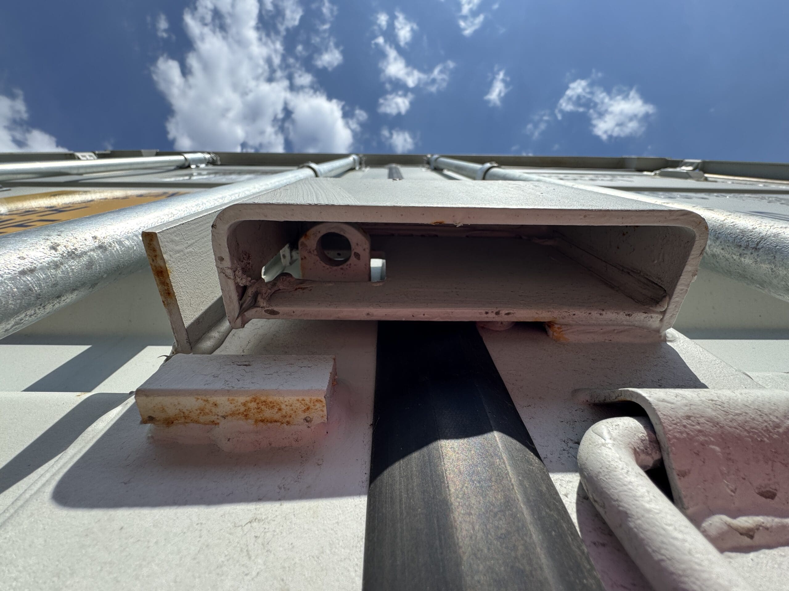 40ft New High Cube Shipping Container – Wind & Watertight – Gray — 40ft — new (image 5 of 12)