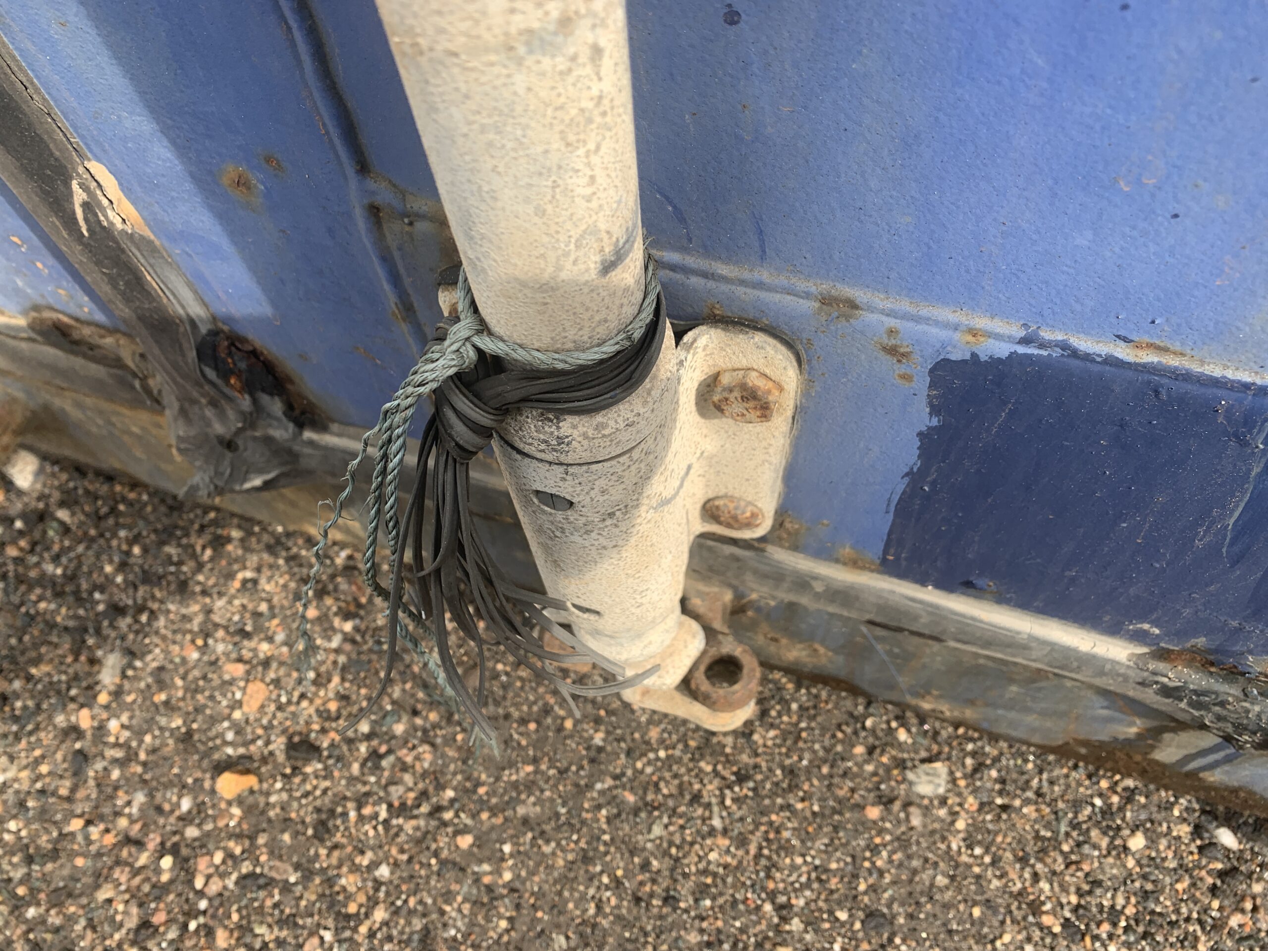 40ft Used High Cube Shipping Container – Wind & Watertight – Blue — 40ft — used (image 4 of 12)