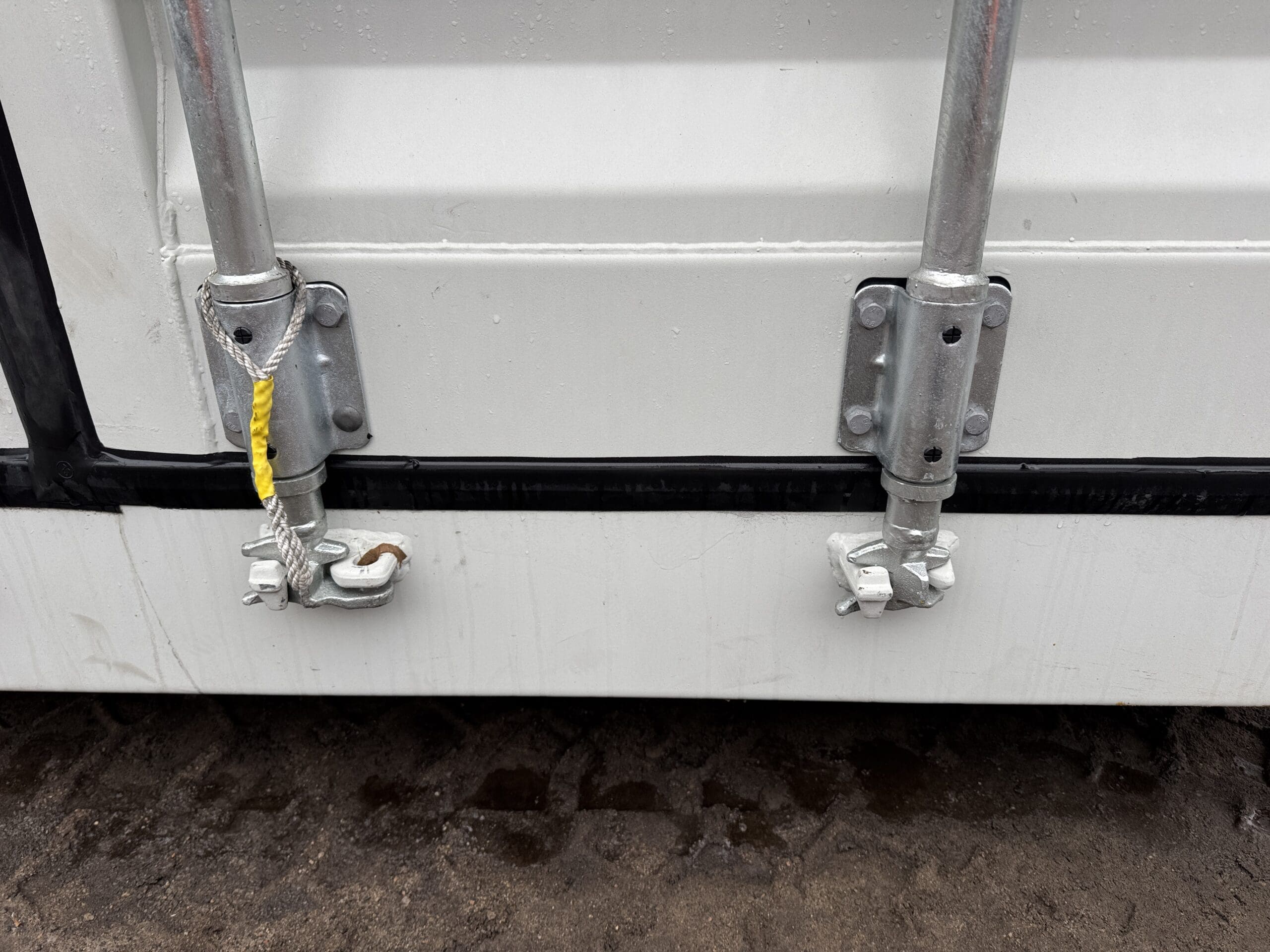 40ft New High Cube Shipping Container – Wind & Watertight – Lt Gray — 40ft — new (image 7 of 12)