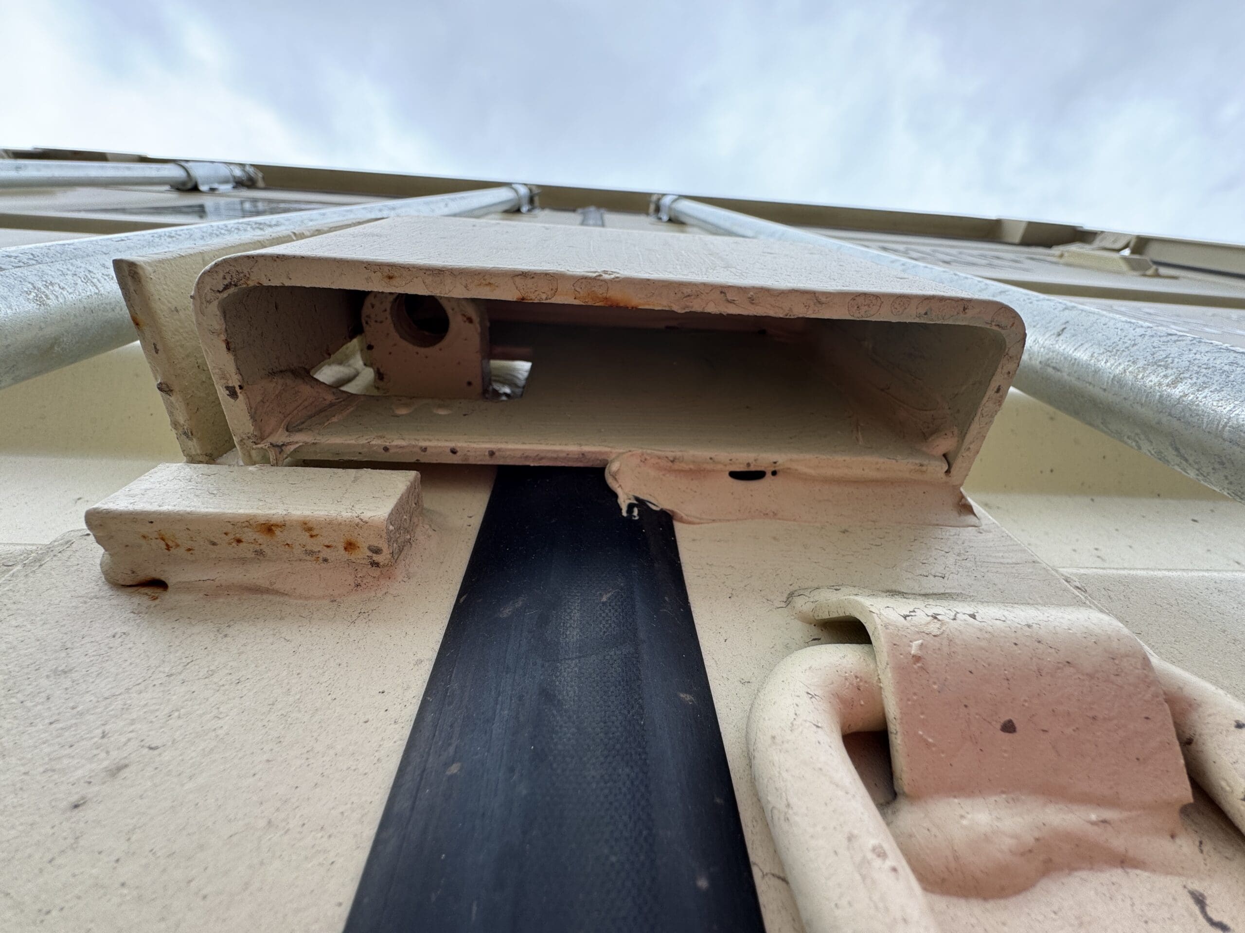 20ft New Shipping Container – Wind & Watertight – Beige — 20ft — new (image 5 of 12)
