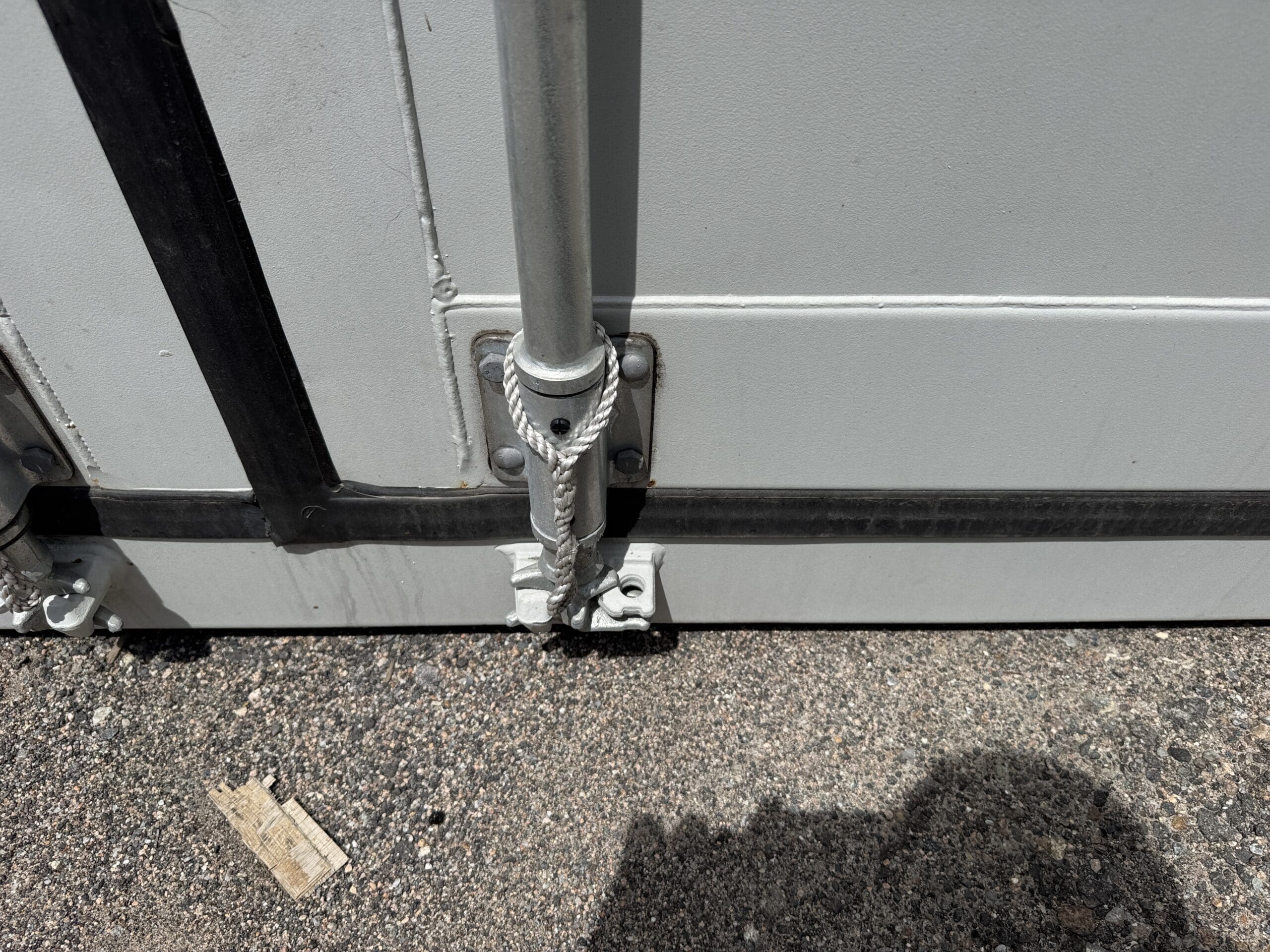 20ft New Shipping Container – Wind & Watertight – Gray — 20ft — new (image 7 of 12)