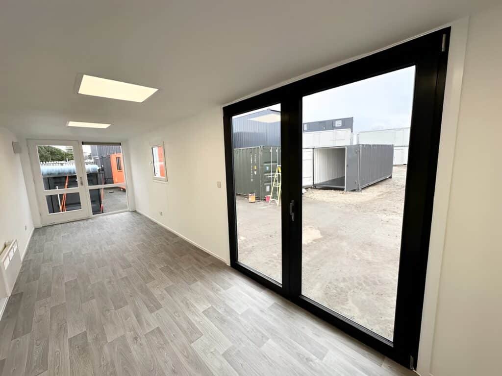 Converted 40ft Shipping Container | Open Plan Office | Portable Container Building — 40ft — new (image 9 of 13)