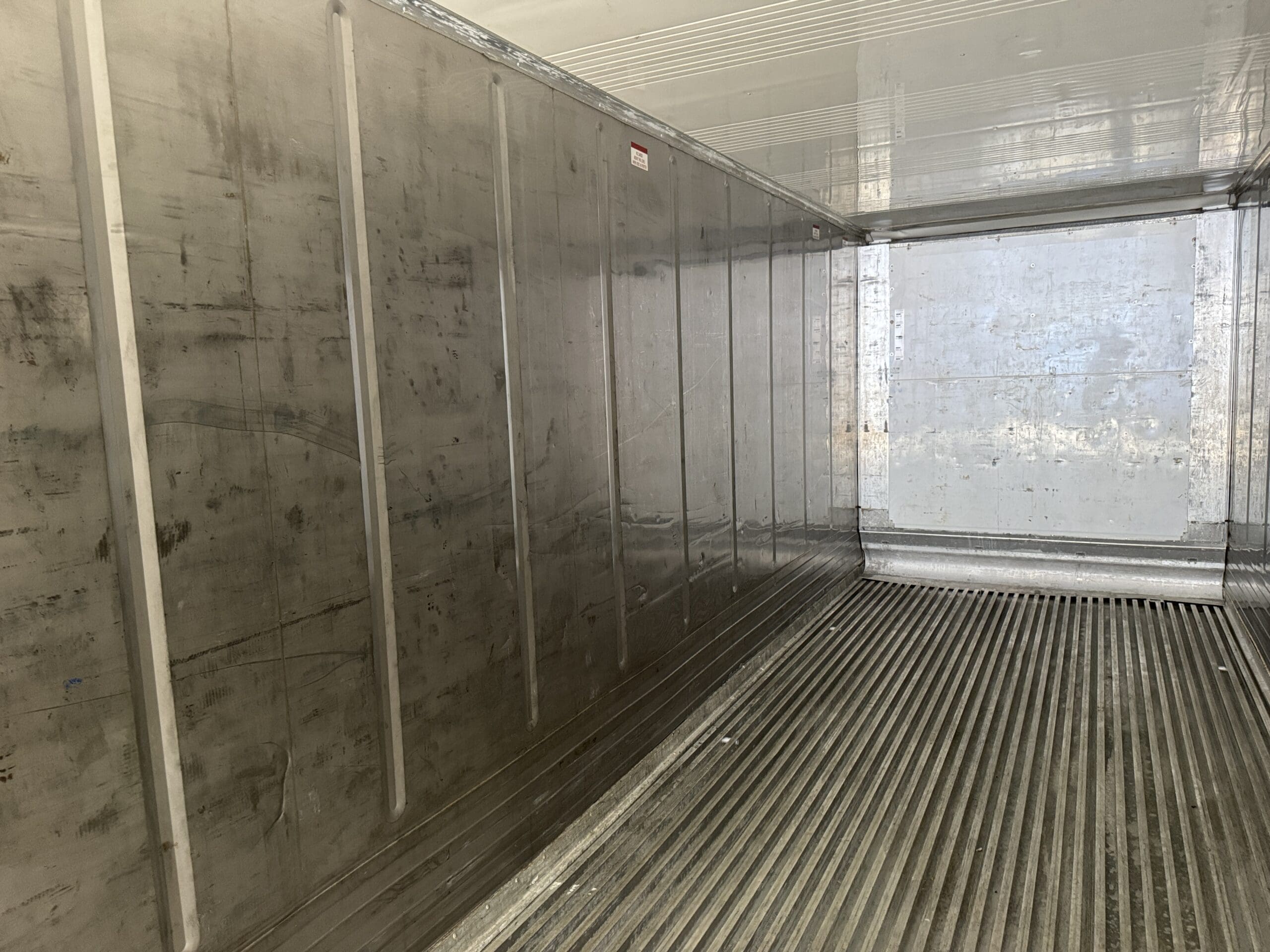 40ft As-Is High Cube Shipping Container – Wind & Watertight – White — 40ft — as_is (image 7 of 12)