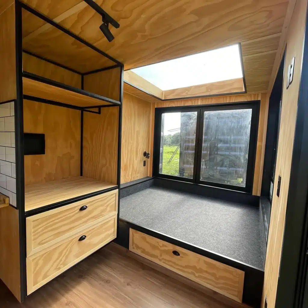 Custom 20ft Cozy Cabin Container House — 20ft — new (image 7 of 24)