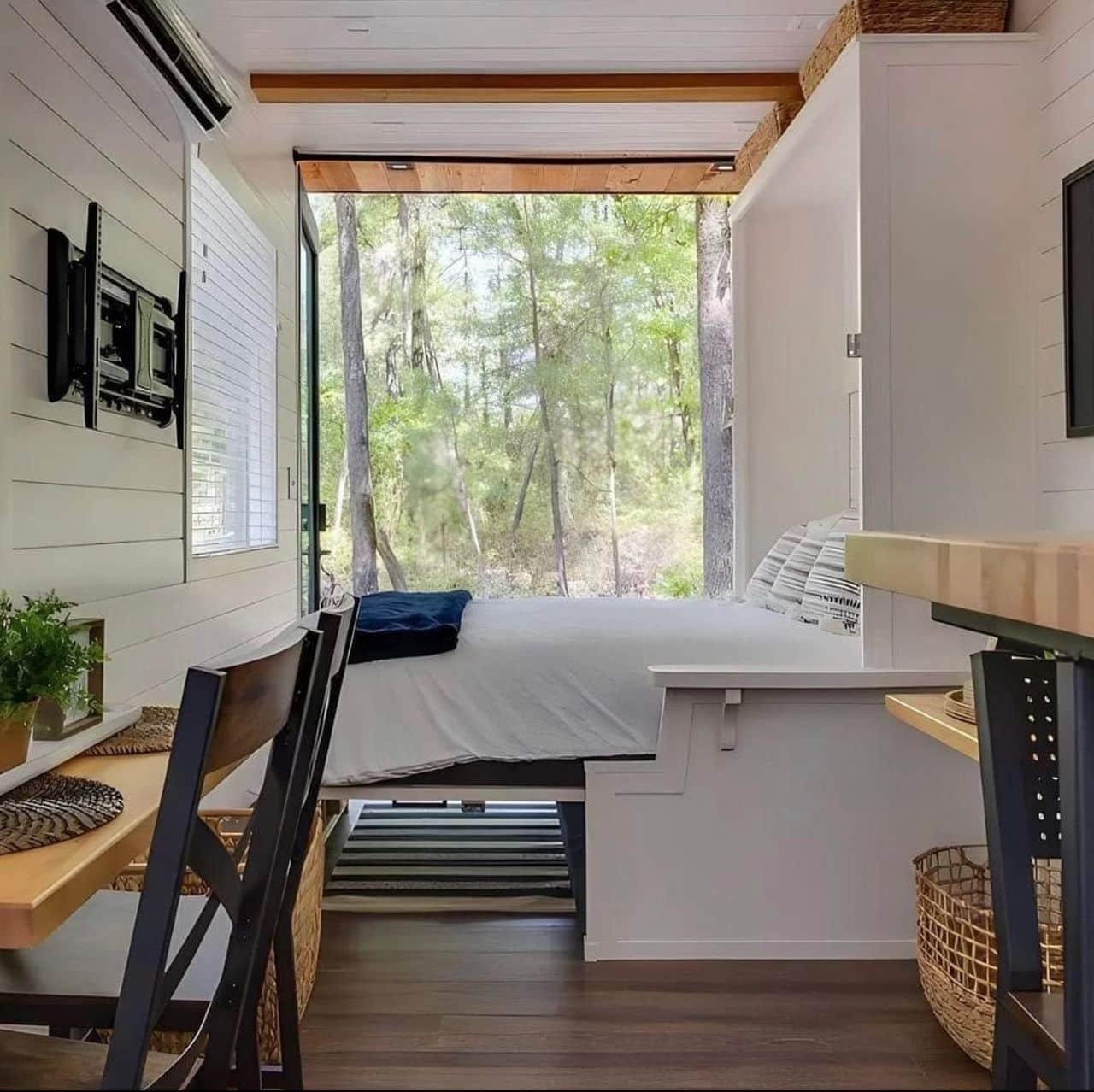Luxury 1 Bedroom Tiny Home with Rooftop Deck – Fully Furnished Modern Prefab Container Home with Bathroom, Smart Interior & Fast…