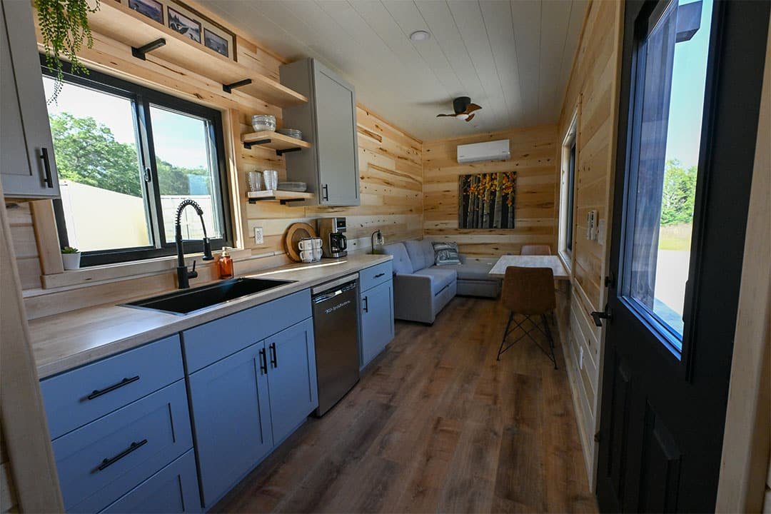 40FT Augustine Luxury Container Home with Kitchen, Bathroom & Garage | Ready to Ship | Free USA Delivery — 40ft — new (image 4 of 15)