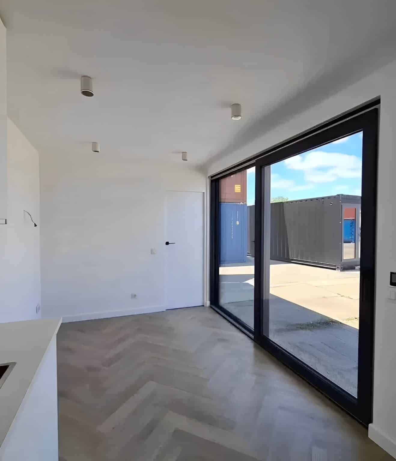 Custom 40ft Shipping Container House — 40ft — new (image 4 of 9)