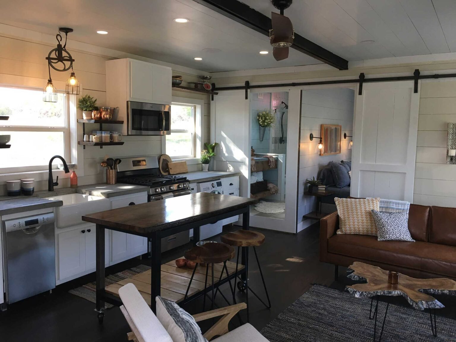 Luxury 2 Bedroom Shipping Container Home | The Clark | Two 40ft Containers — 40ft — new (image 14 of 19)