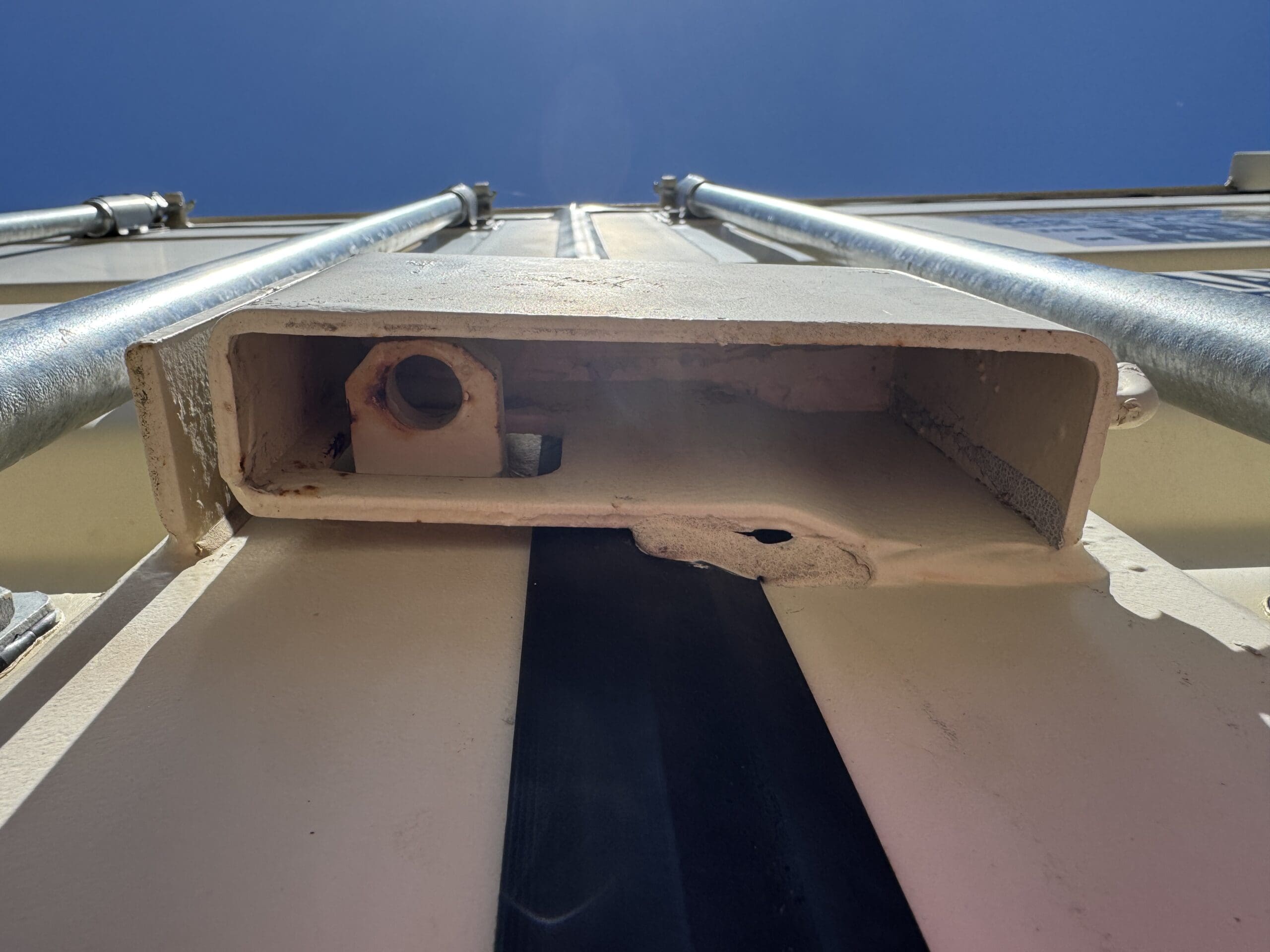 20ft Used Shipping Container – Wind & Watertight – Beige — 20ft — used (image 6 of 12)