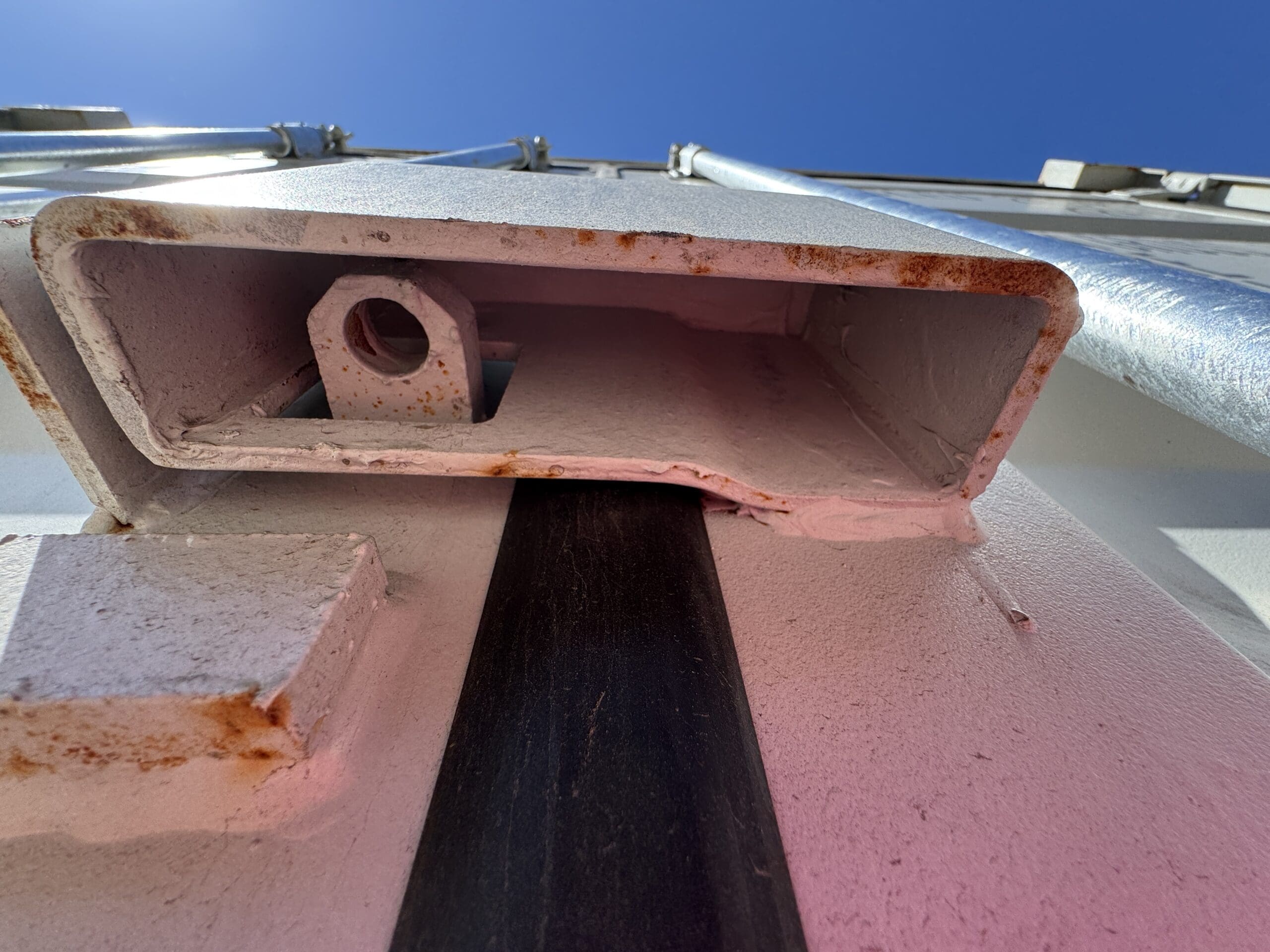 20ft New Shipping Container – Wind & Watertight – Gray — 20ft — new (image 5 of 12)