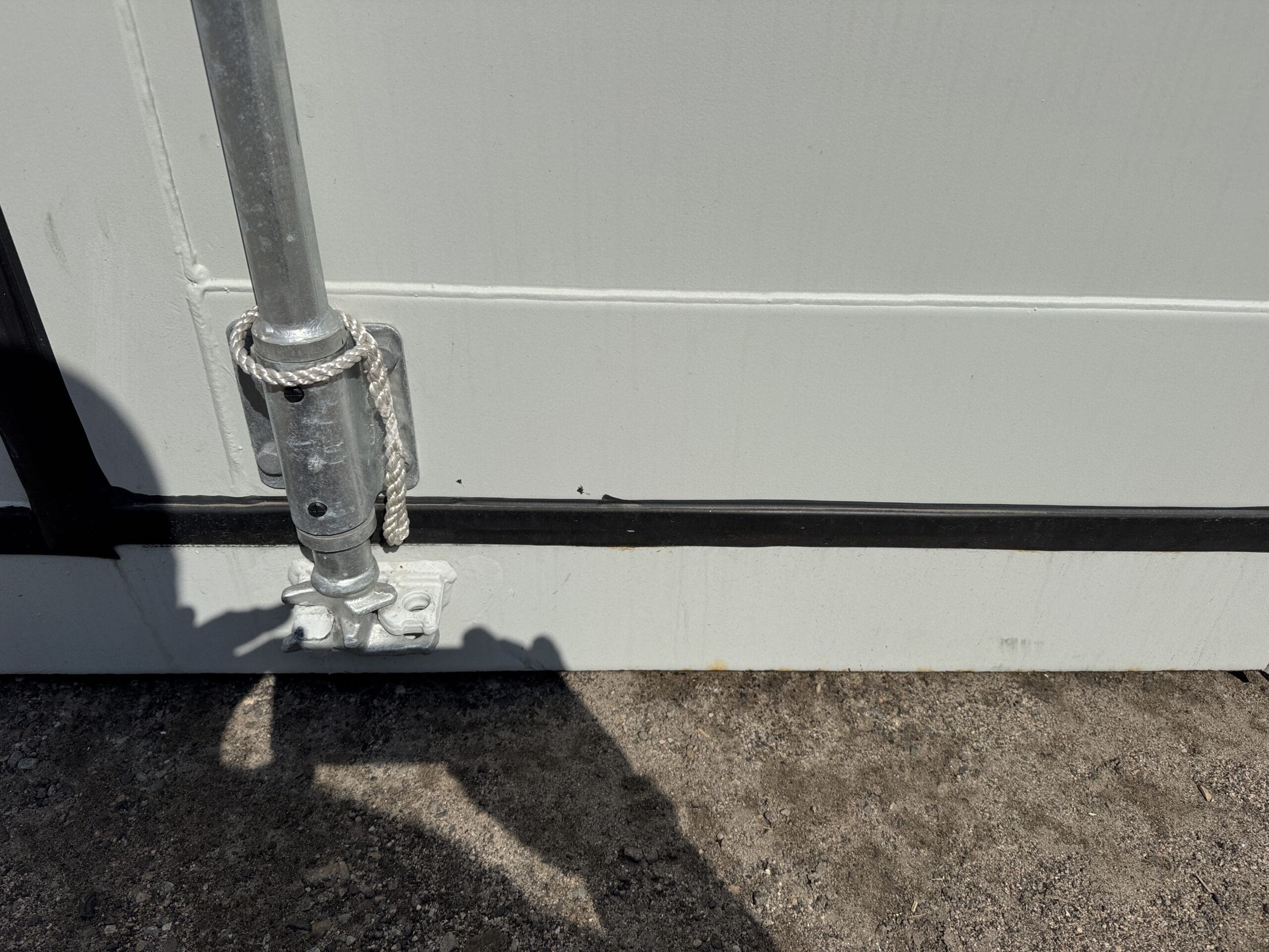 40ft New High Cube Shipping Container – Wind & Watertight – Gray — 40ft — new (image 7 of 12)