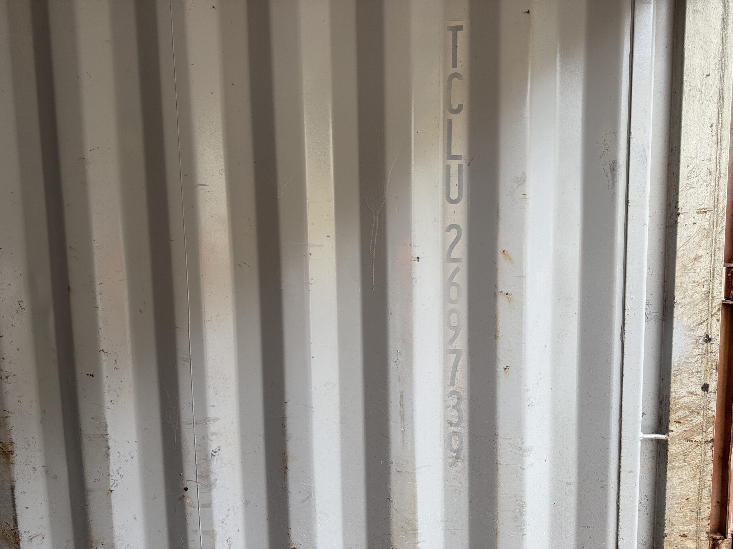 20ft Used Shipping Container – Wind & Watertight – Red — 20ft — used (image 11 of 12)