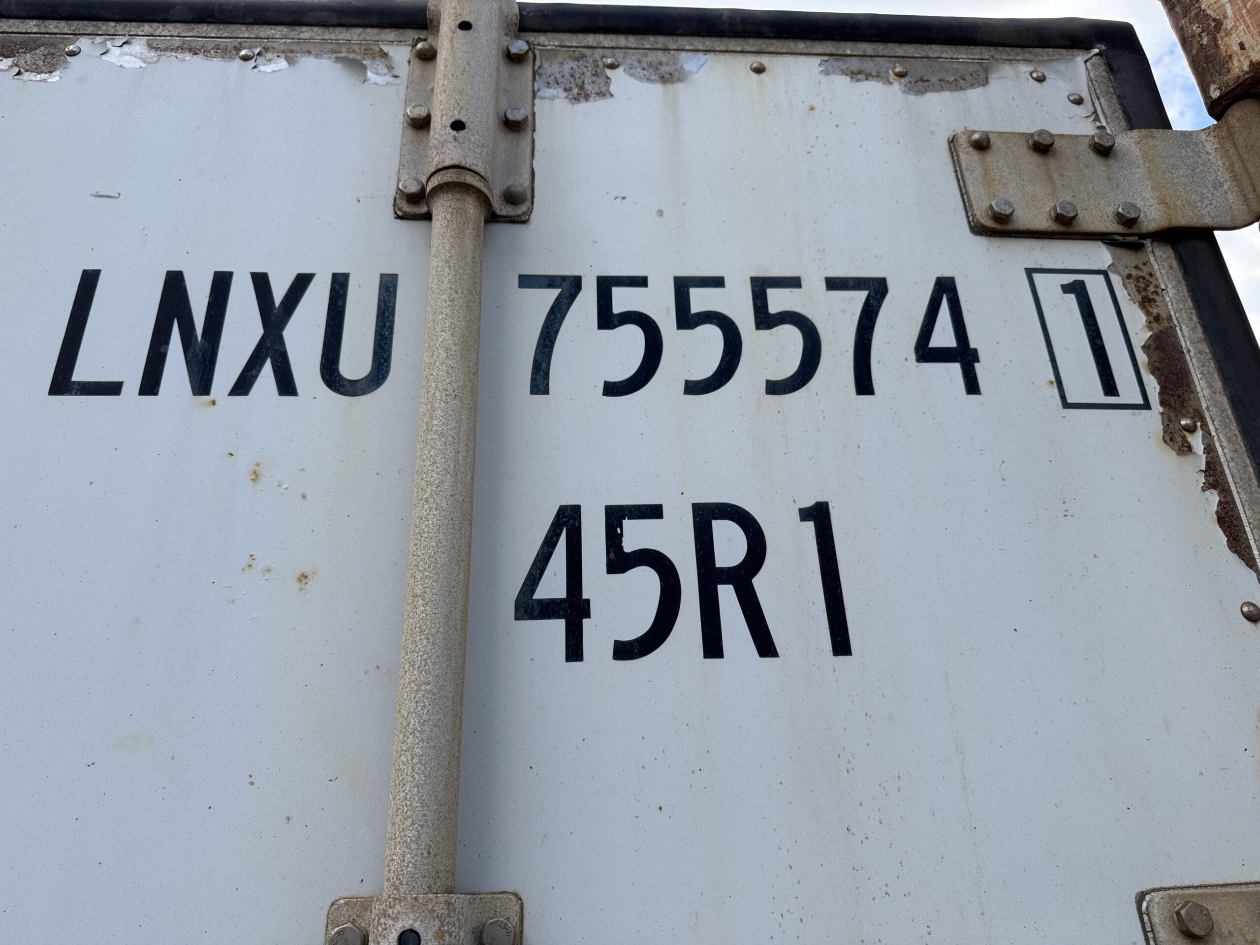 40ft As-Is High Cube Shipping Container – Wind & Watertight – White — 40ft — as_is (image 2 of 12)