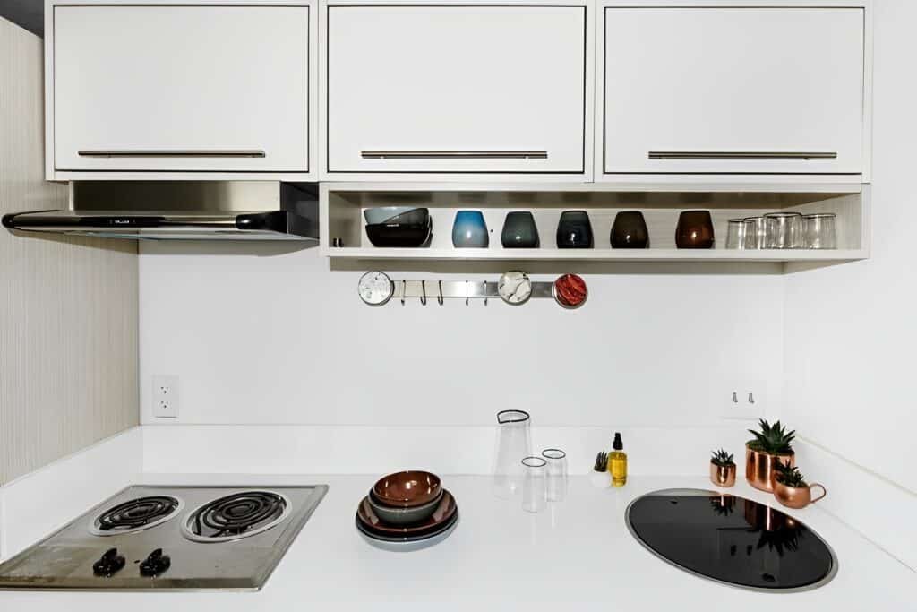 Fully Equipped 20ft Shipping Container Home — 20ft — new (image 8 of 9)