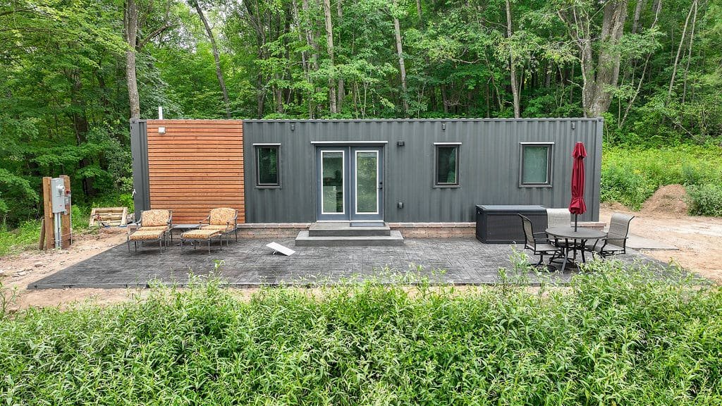 40ft Kennedy Luxury Container Home | 1 Bed 1 Bath Prefab Shipping — Front Exterior View 40ft Kennedy Luxury Container Home | 1 Bed 1 Bath Prefab Shipping Container House — 40ft — new (image 1 of 27)