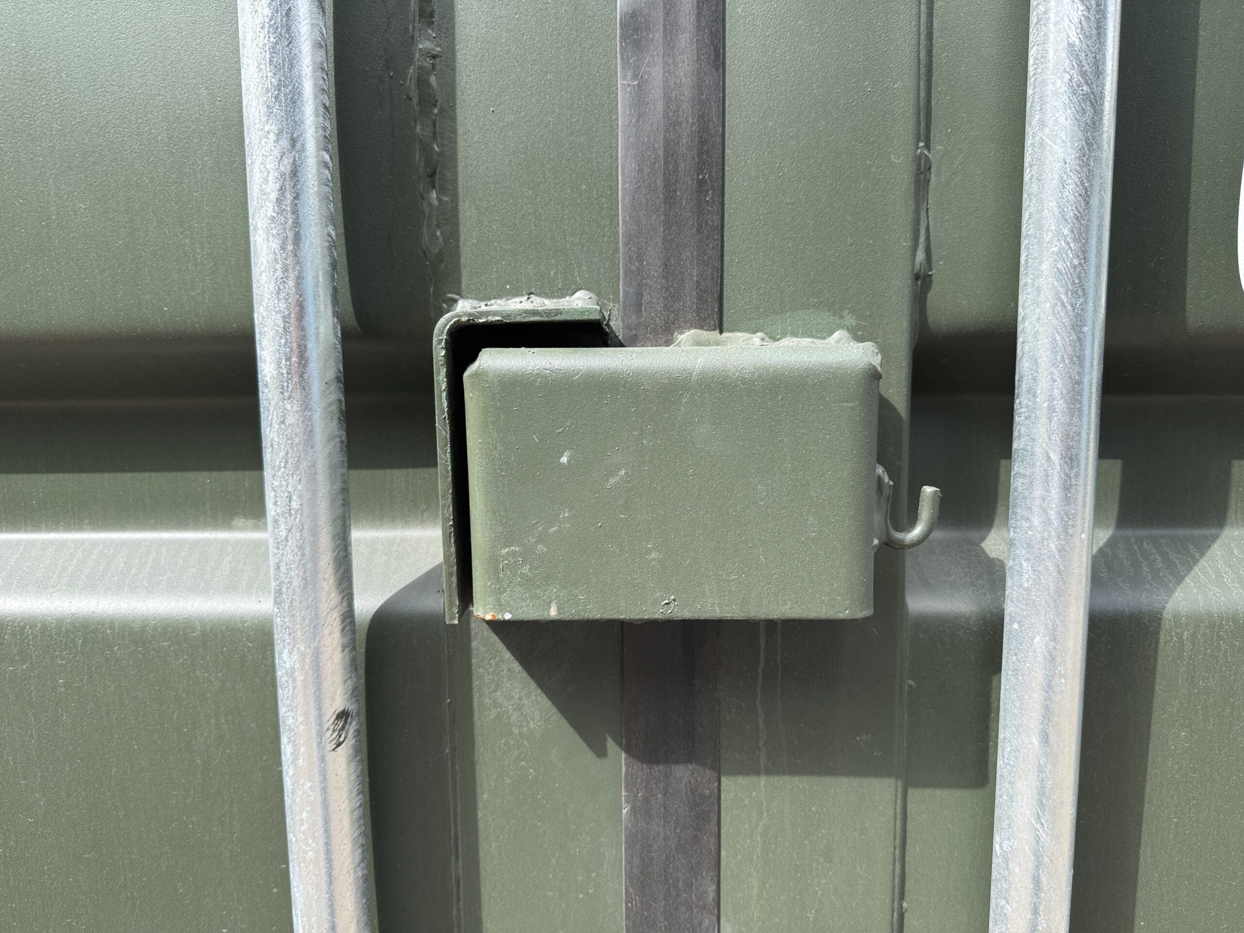 40ft New High Cube Shipping Container – Wind & Watertight – Green — 40ft — new (image 5 of 12)