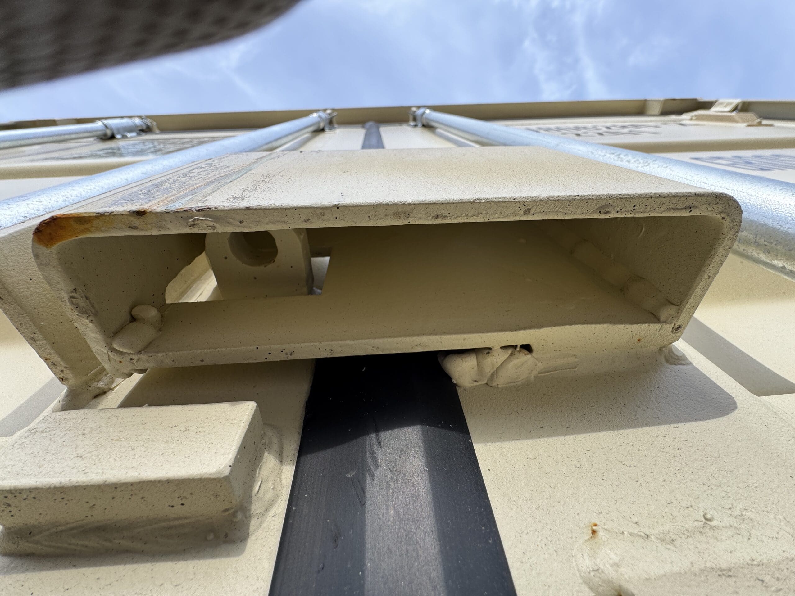 20ft New Shipping Container – Wind & Watertight – Beige — 20ft — new (image 5 of 12)
