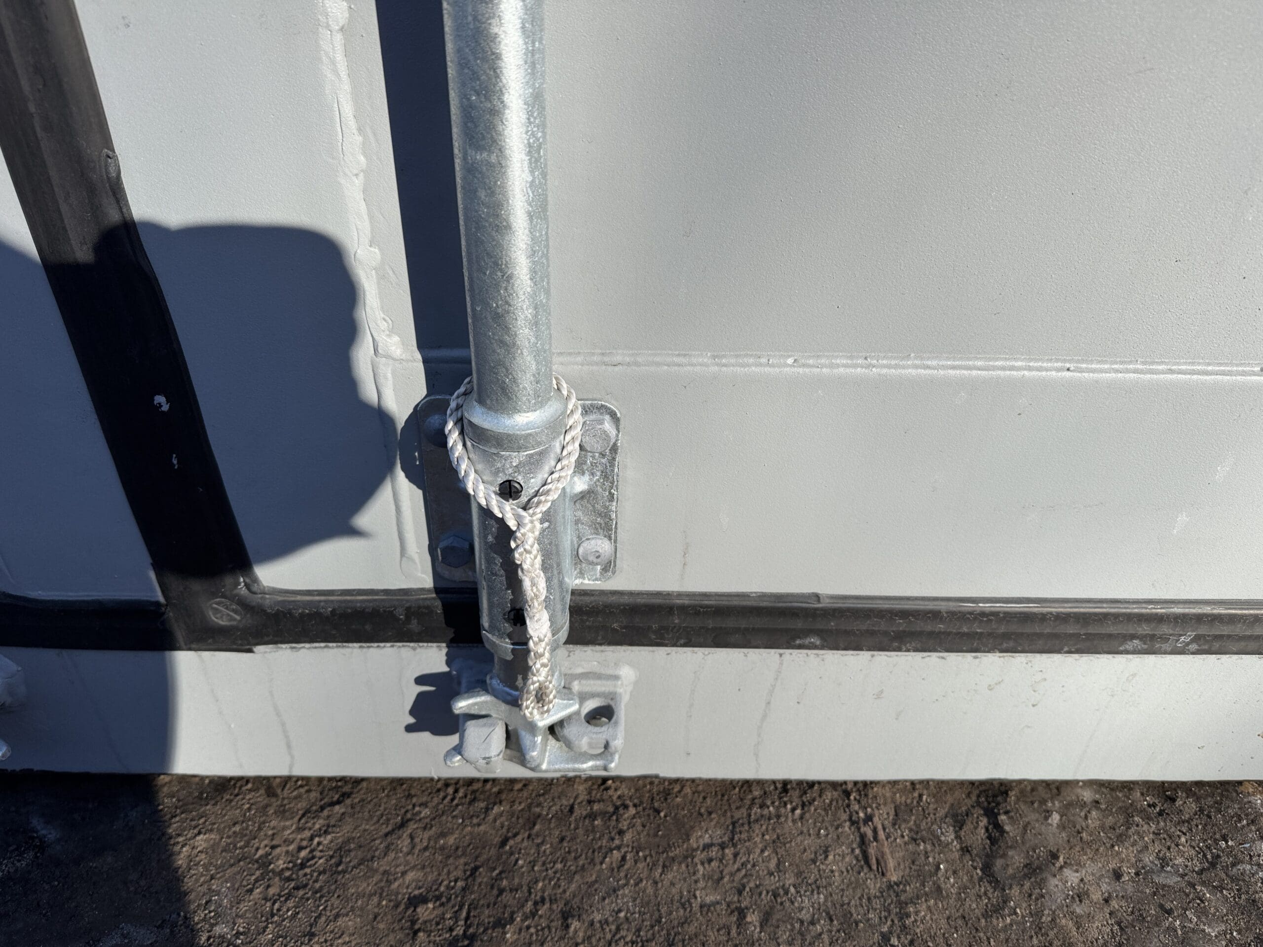 40ft New High Cube Shipping Container – Wind & Watertight – Gray — 40ft — new (image 7 of 12)