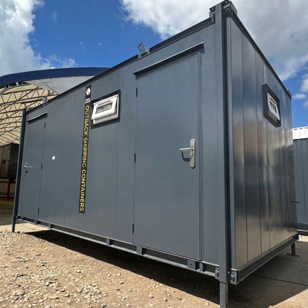 3+1 Toilet Block — 16 x 9 ft Anti-Vandal — Portable Toilet Block — No 1114