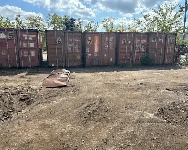 Used 20′ Shipping & Storage Containers