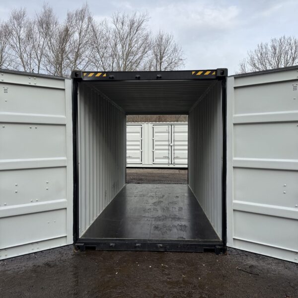 20ft New High Cube Shipping Container – Wind & Watertight – Black – Unit OBSU740117-3