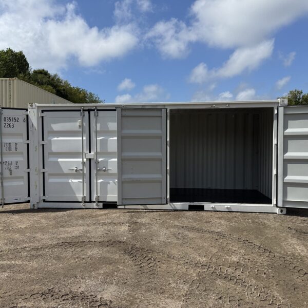 20ft New Shipping Container – Wind & Watertight – White – Unit CIMU035152-6