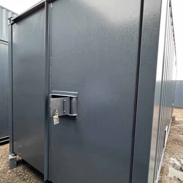 No 769 — 21 x 8 ft — Gas Storage Container — Steel Secure Store — Container Conversion